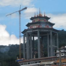 一部建設中の極楽寺