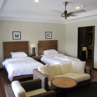 EXECUTIVE FAMILY ROOM