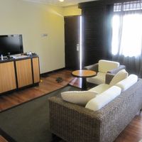 EXECUTIVE FAMILY ROOM