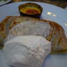 クレープは食べなきゃ