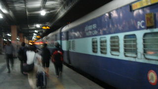 デリーからベナレスへの寝台列車