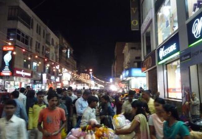 Karol Bagh Market 　現地インド人の買い物スポット