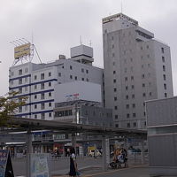 函館駅前広場から一目瞭然の立地です