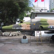 ベトナム戦争の遺物、F-5Eタイガー?戦闘機。