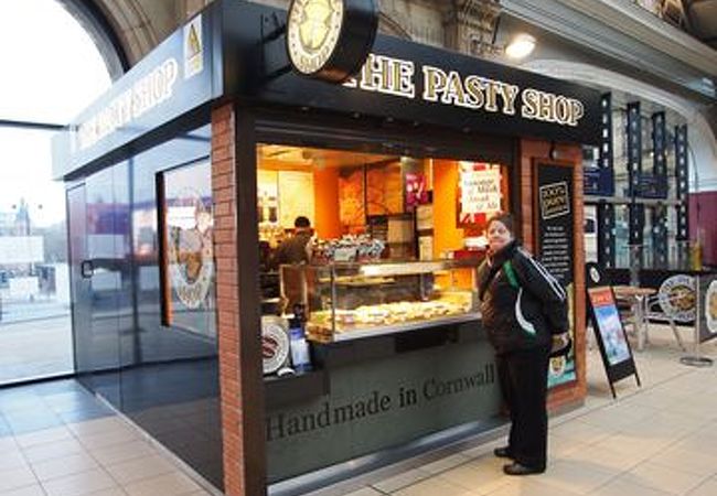 地元？料理のパスティを気軽に食えるThe Pasty Shop