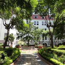 総統府中庭から総統室を望む