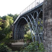 産業革命の遺産、世界初の鉄橋