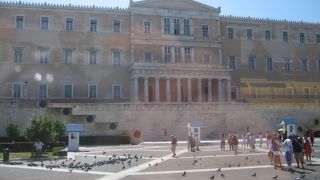 国会議事堂は壮麗な建物