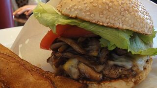 上京したら食べたくなるハンバーガー
