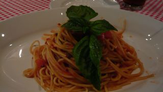 なかなか美味しいイタリア料理です。