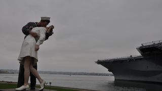 ミッドウェー博物館の周りの公園だけでも楽しめます