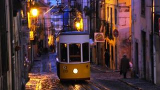 坂の多いリスボンには不可欠！