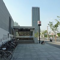 徒歩５分の地下鉄駅