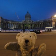 夜明け前のカザン聖堂！