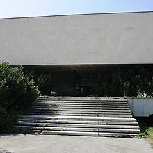 一見、廃墟のように見える歴史博物館。