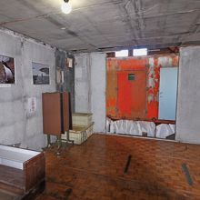 プレハブのような越冬基地