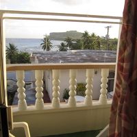 部屋から海が見えます