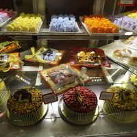 ロビーのケーキコーナー