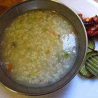 お粥の朝食。この日はあわびのお粥でした。