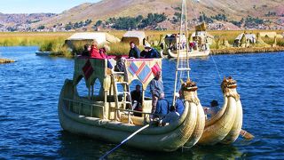 トトラの島に住むおばさんたちのあったかいもてなし、ウロス島