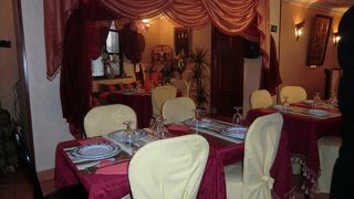 何を隠そう、ここはアラブ街の通りです。