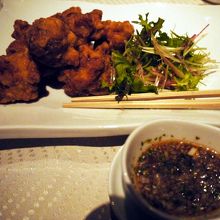 地鶏の唐揚げ 油淋ソース添え ￥１，８９０−