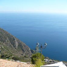 テラスから眺める地中海。絶景です。
