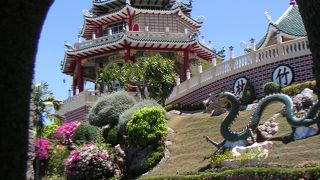 極彩色の建物・見晴らし等　写真映えもするこの場所はお薦め。