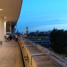 ロイヤルフェスティバルホールのテラスからも見えた