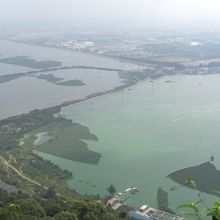 雲南民族村方面を眺める