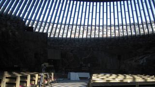 テンぺリアウキオ教会は音響効果がよい