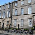 『エディンバラで一番ポップなホテル』に納得。
