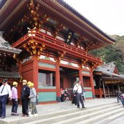 鎌倉で一番大きく有名な神社