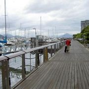 海が広がる桟橋