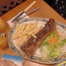 子牛のリブロース14ユーロ 