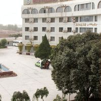 友誼楼の部屋から見た南楼