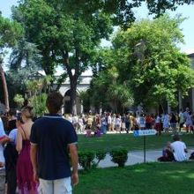 入場を待つ行列