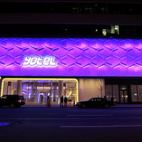 夜の入り口の様子です。あやしい・・・・