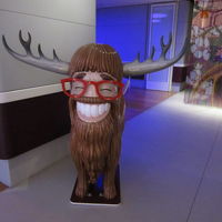 最初のエレベータを降りると謎の生物がお出迎え？