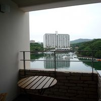 広いテラスもあります