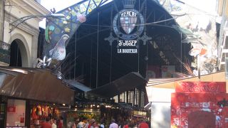 観光スポットでもある市場