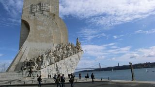 世界遺産ではありませんが、世界遺産を一望出来る展望階は要チェック。