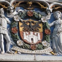 よく見ると壁のレリーフも細かい。