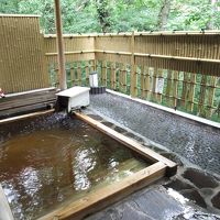 右のでこぼこが足裏です。