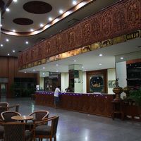 ロビーはこんな感じ。明るくきれいな印象です。