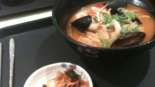 免税店あり、地下街アリ