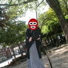 おみやげの刀で壬生義士伝ポーズ。