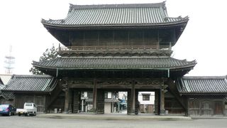 門前町らしい街並みが見られる大通寺（だいつうじ）