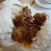 ★ﾁｬｰｼｭｰ入り饅頭美味し〜★