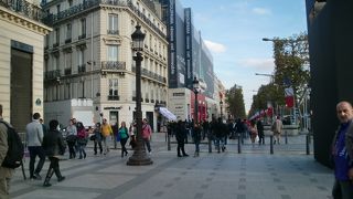 世界一有名な大通りは品を良くした道頓堀でした